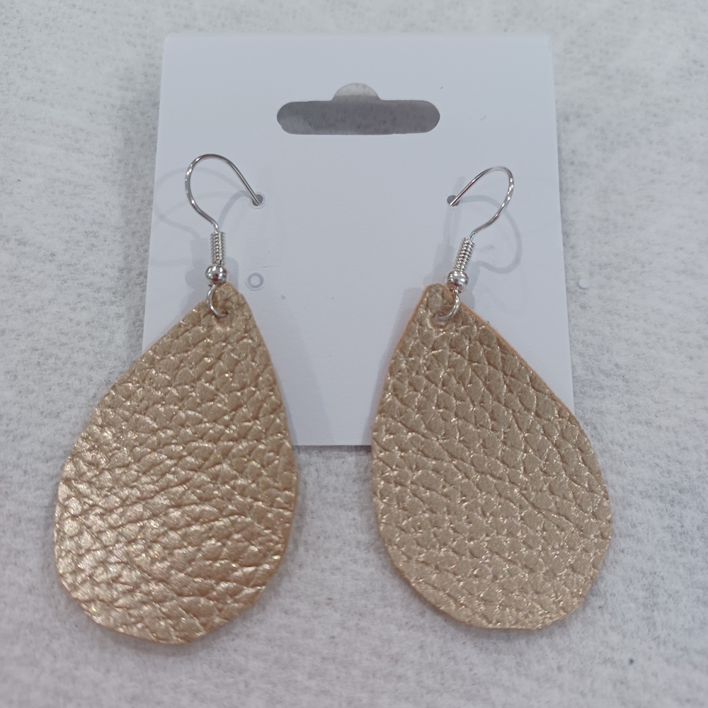 Elegant Gold Teardrop Earrings